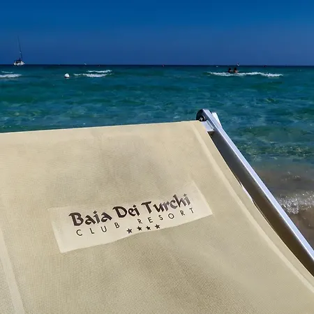 Hotel Baia Dei Turchi 4*